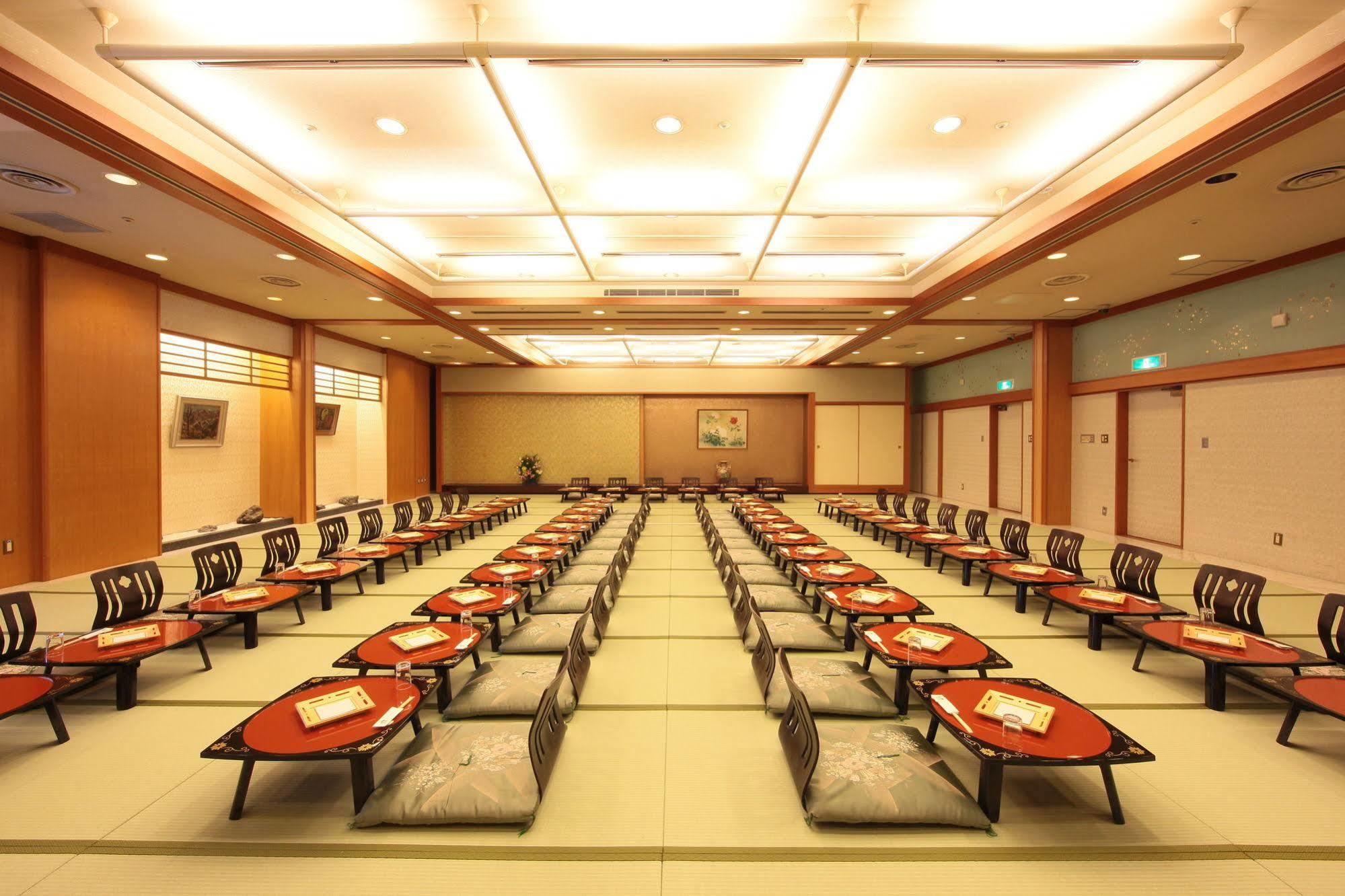 Tottori Onsen Hotel Monarque Tottori Buitenkant foto